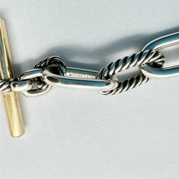 David Yurman Madison Toggle Chain Necklace with 18K Yellow Gold - Picture 8 of 13